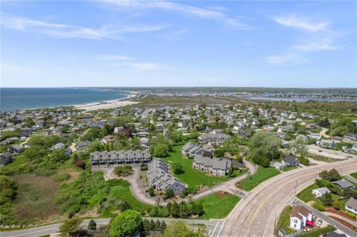 Picture of Home For Sale in Narragansett, Rhode Island, United States