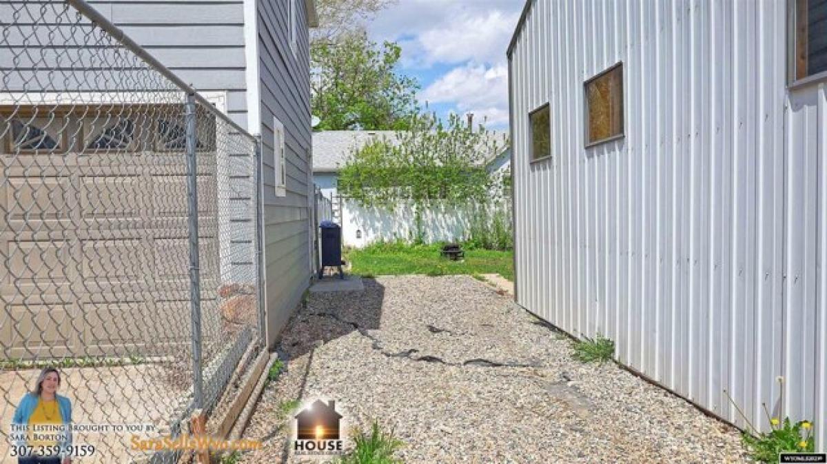 Picture of Home For Sale in Douglas, Wyoming, United States