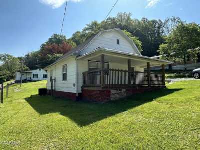 Home For Sale in Rose Hill, Virginia