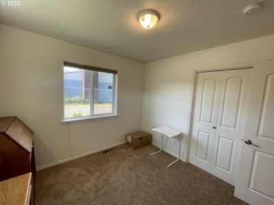 Home For Sale in Tillamook, Oregon