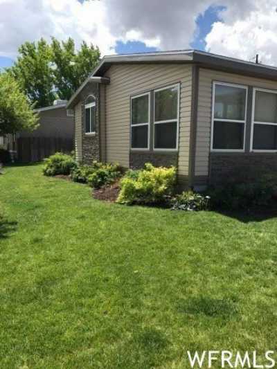 Home For Sale in Grantsville, Utah
