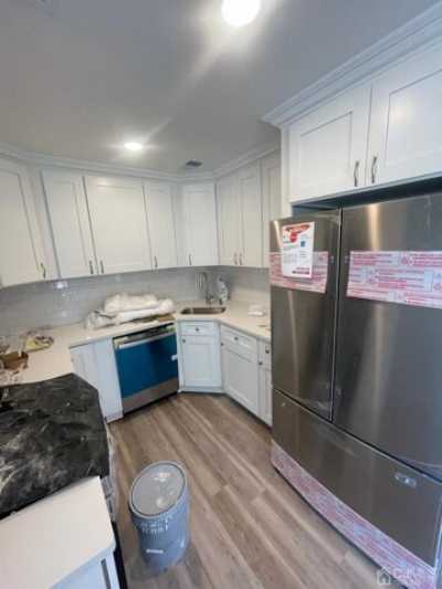 Home For Rent in Avenel, New Jersey