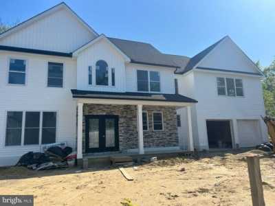 Home For Sale in Hightstown, New Jersey