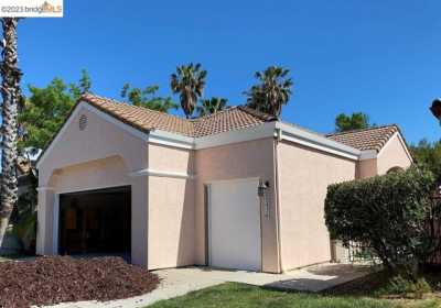 Home For Rent in Discovery Bay, California