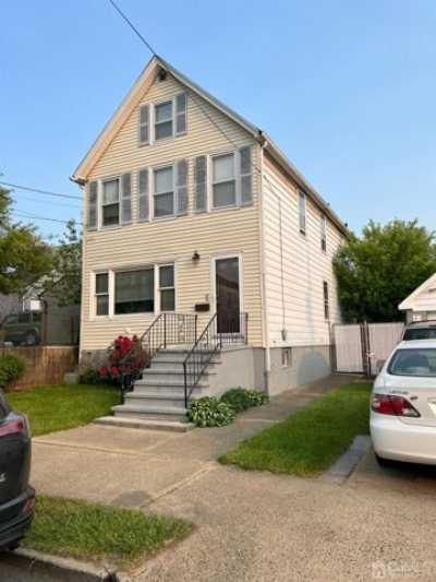 Home For Sale in Carteret, New Jersey
