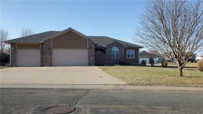 Home For Sale in Dodge Center, Minnesota
