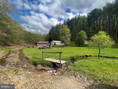 Home For Sale in Duck, West Virginia