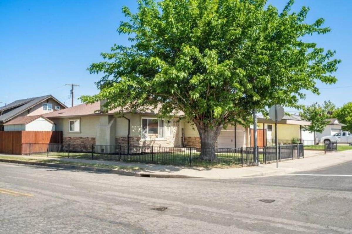 Picture of Home For Sale in Lodi, California, United States