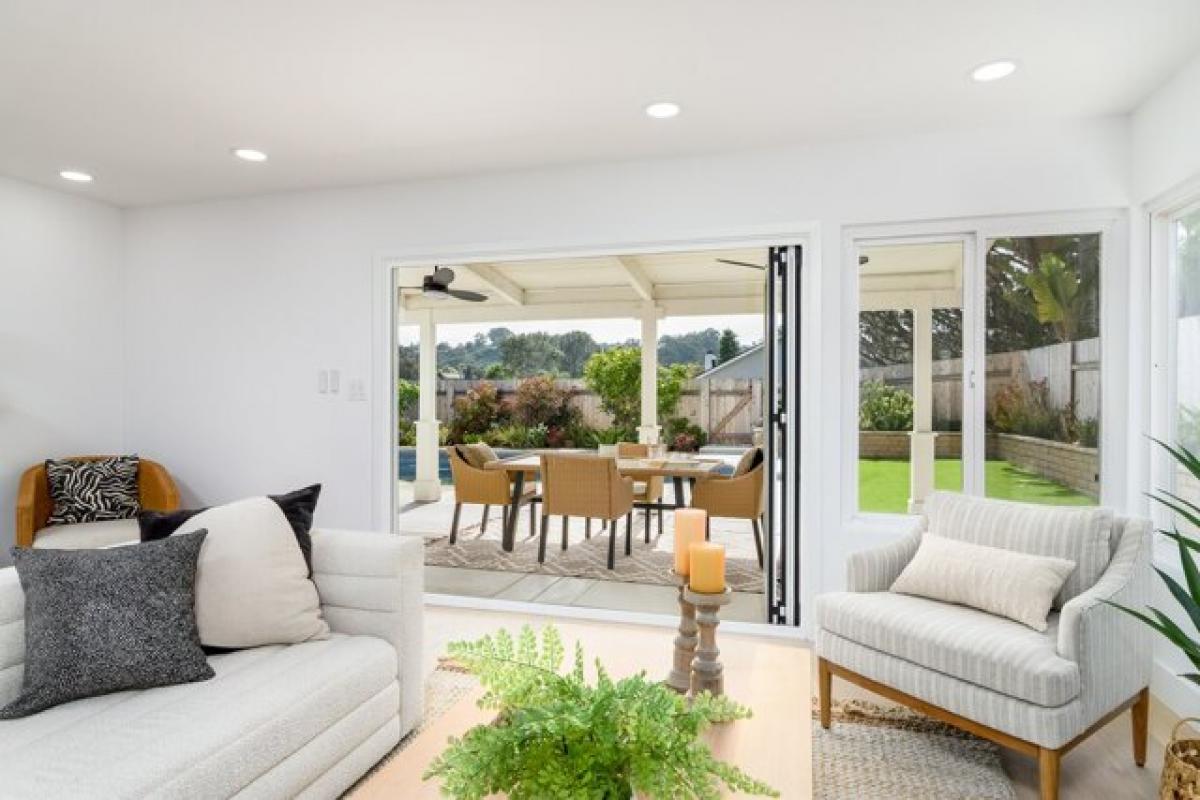 Picture of Home For Sale in Encinitas, California, United States