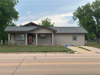 Home For Sale in Erick, Oklahoma