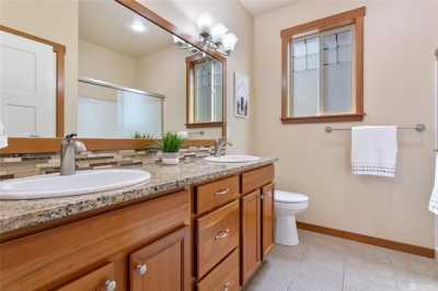 Home For Sale in Lynden, Washington