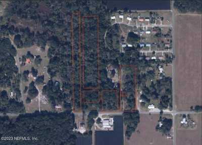 Residential Land For Sale in Crescent City, Florida