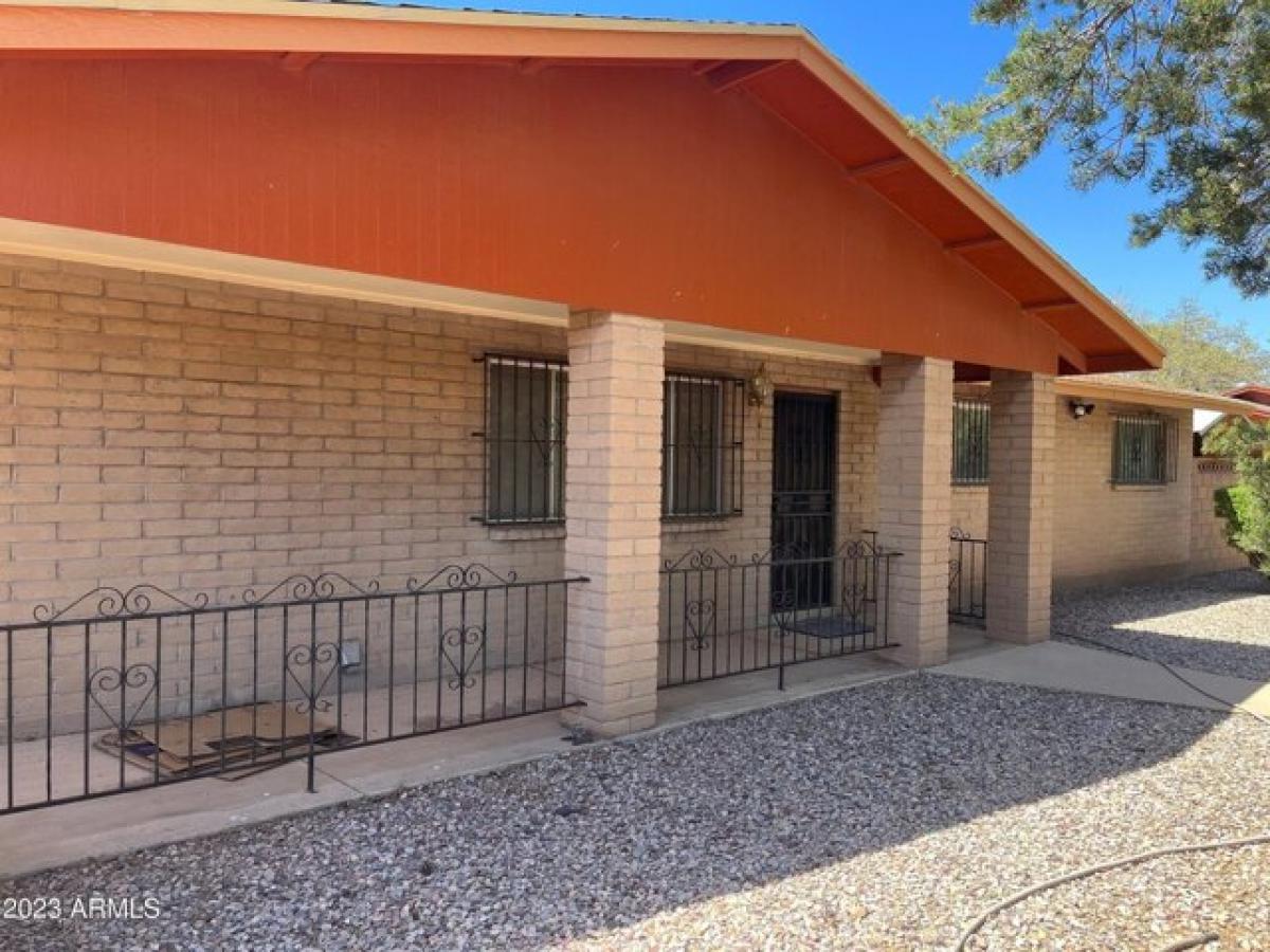 Picture of Home For Sale in Douglas, Arizona, United States