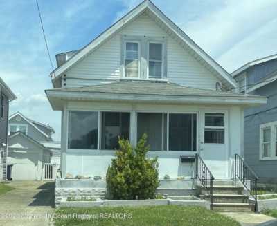 Home For Sale in Ventnor City, New Jersey