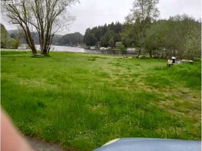 Home For Sale in Lakeside, Oregon