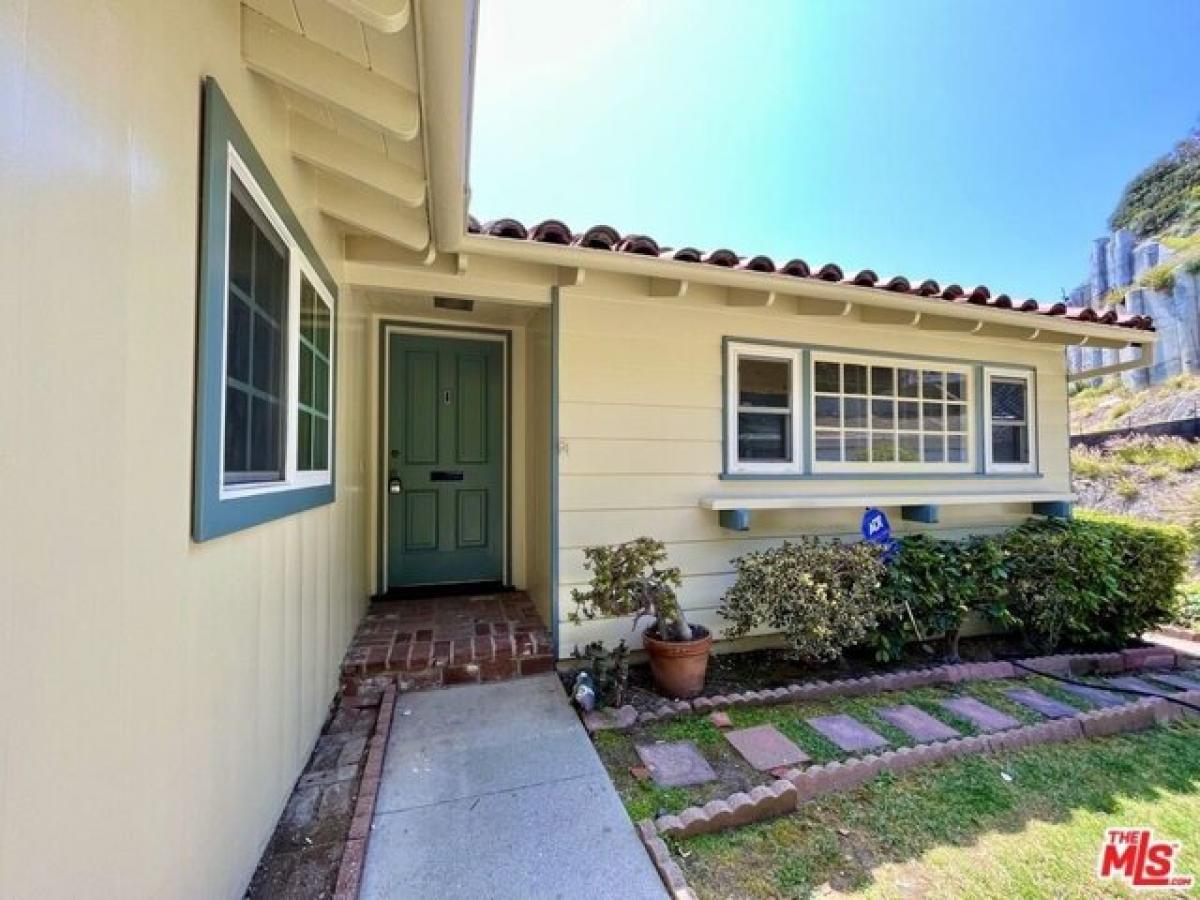 Picture of Home For Rent in Pacific Palisades, California, United States