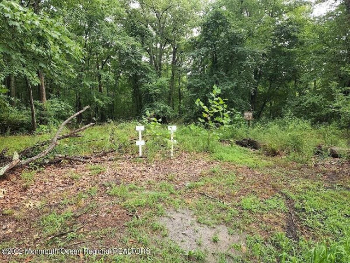 Picture of Residential Land For Sale in Howell, New Jersey, United States