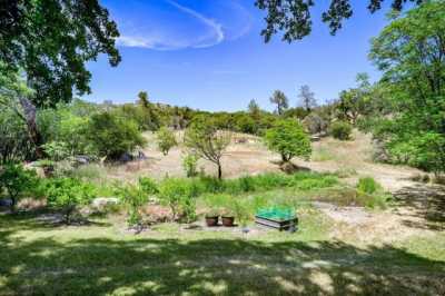 Home For Sale in Prather, California