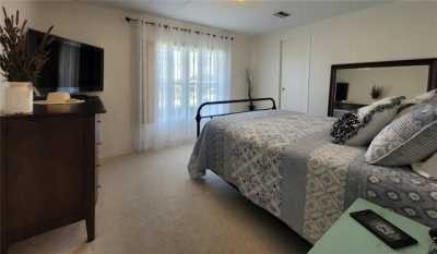 Home For Sale in Zellwood, Florida
