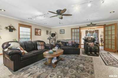 Home For Sale in Divernon, Illinois