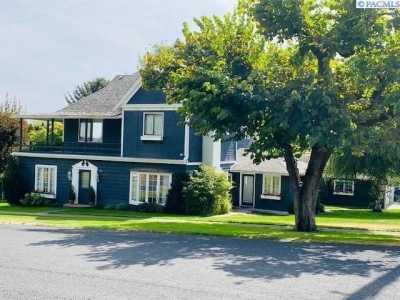 Home For Sale in Garfield, Washington