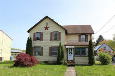 Home For Sale in Nichols, New York