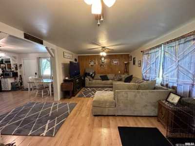 Home For Sale in Enfield, Illinois