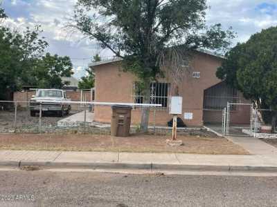 Home For Sale in Douglas, Arizona