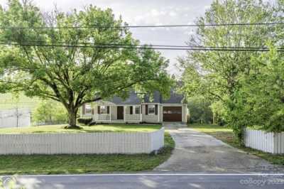 Home For Sale in Alexander, North Carolina