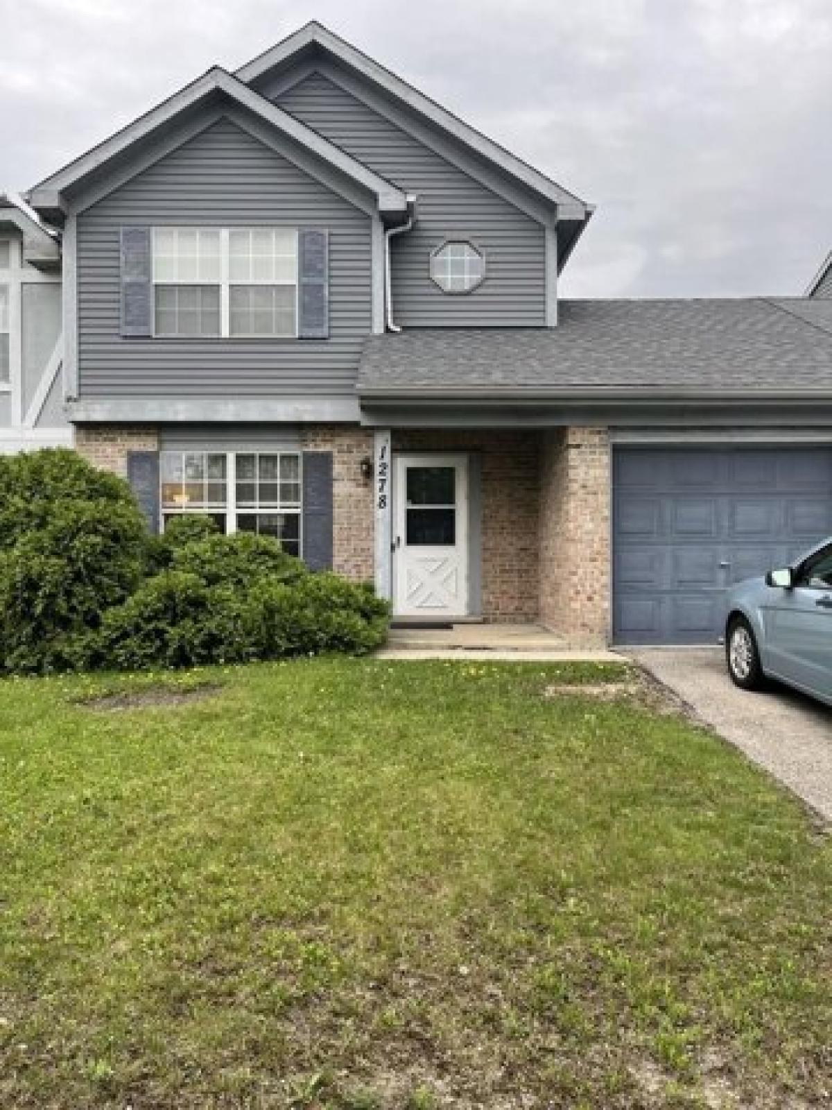 Picture of Home For Sale in Carol Stream, Illinois, United States