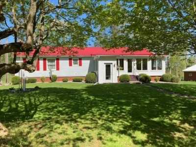 Home For Sale in Rockwood, Pennsylvania
