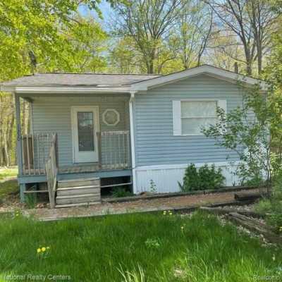 Home For Sale in Columbiaville, Michigan