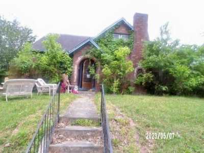 Home For Sale in Camden, Tennessee