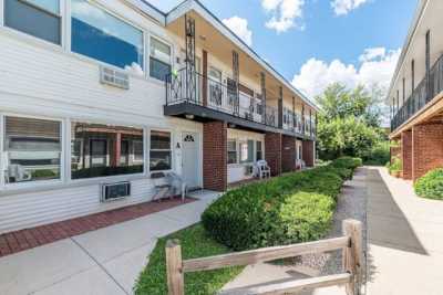 Apartment For Rent in Des Plaines, Illinois
