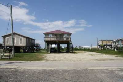 Home For Sale in Grand Isle, Louisiana