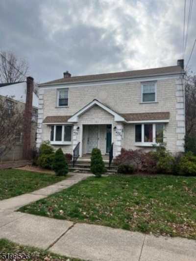 Home For Sale in Somerville, New Jersey