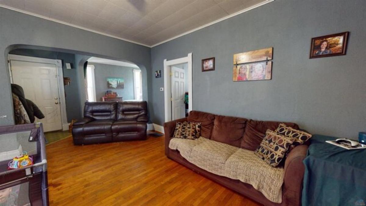 Picture of Home For Sale in Sedalia, Missouri, United States