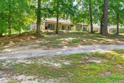 Home For Sale in Henrico, North Carolina