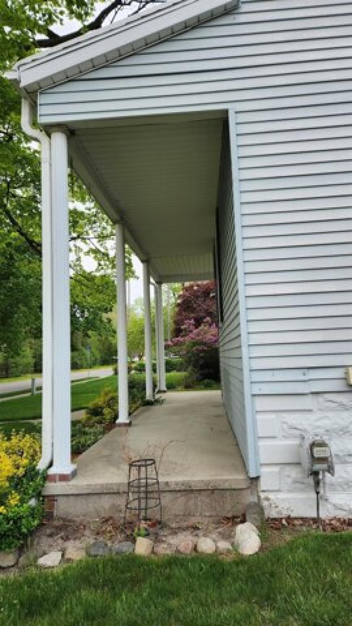 Picture of Home For Sale in Essexville, Michigan, United States