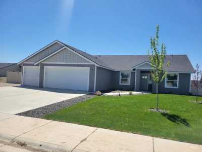 Home For Sale in New Plymouth, Idaho