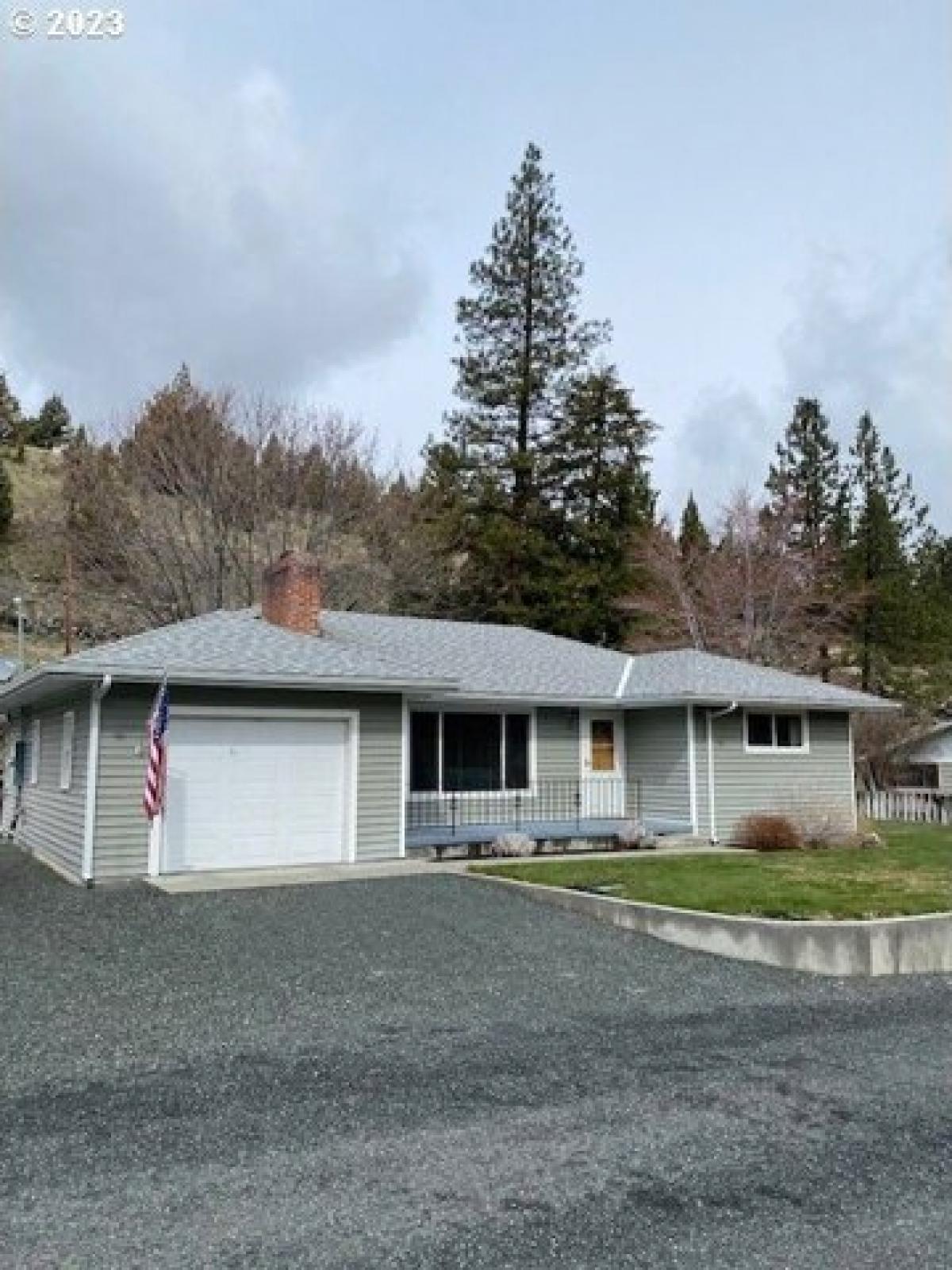 Picture of Home For Sale in Canyon City, Oregon, United States