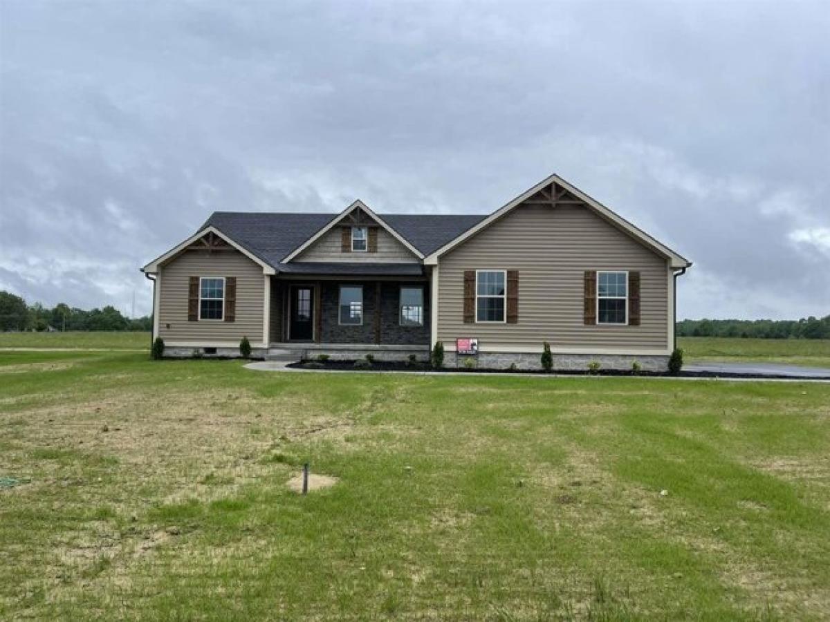 Picture of Home For Sale in Smiths Grove, Kentucky, United States
