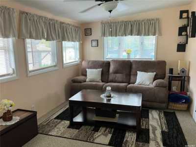 Home For Sale in Riverhead, New York