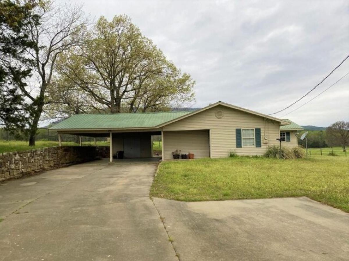 Picture of Home For Sale in Dardanelle, Arkansas, United States