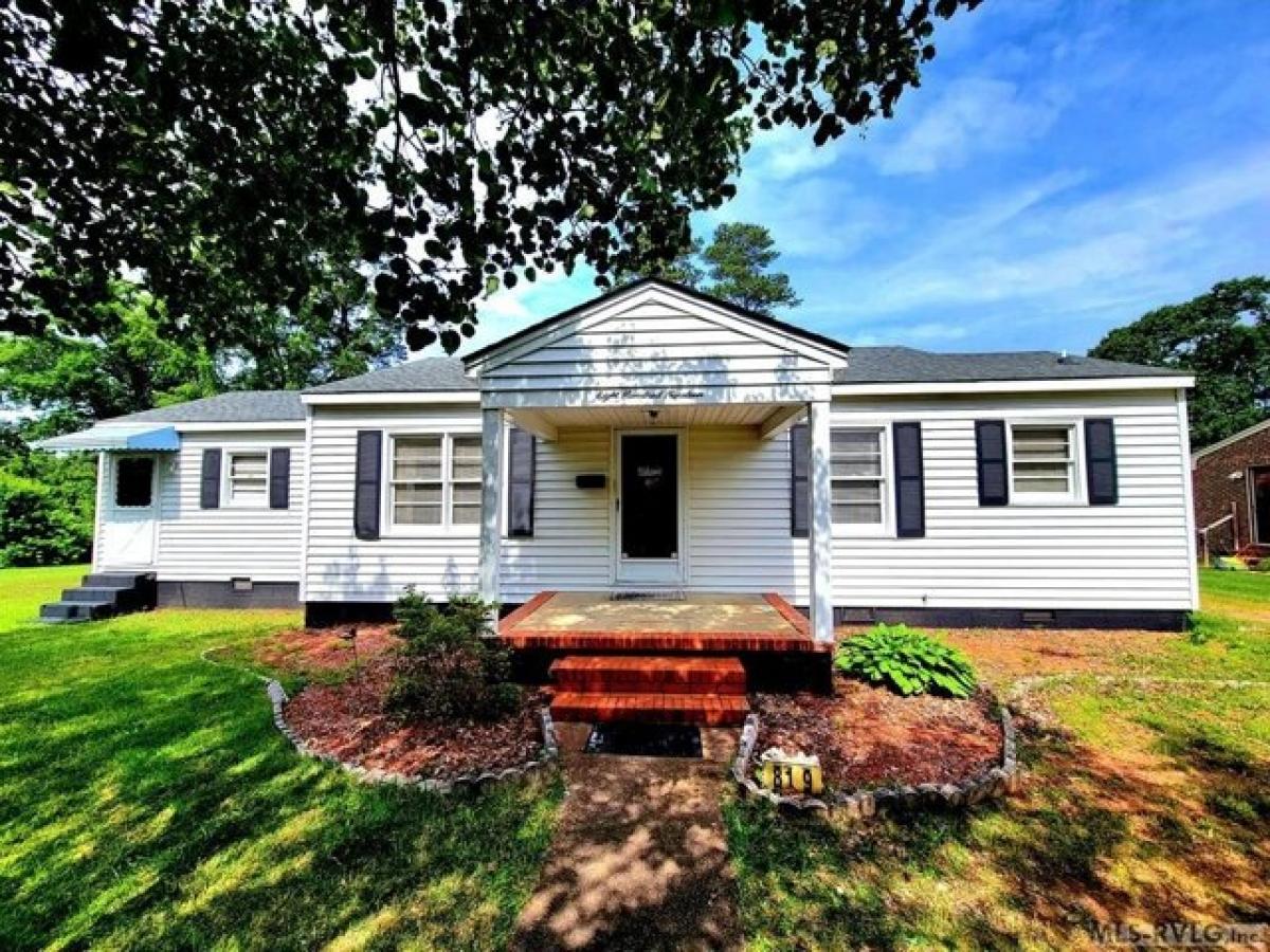 Picture of Home For Sale in Roanoke Rapids, North Carolina, United States