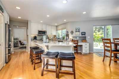 Home For Sale in Bainbridge Island, Washington