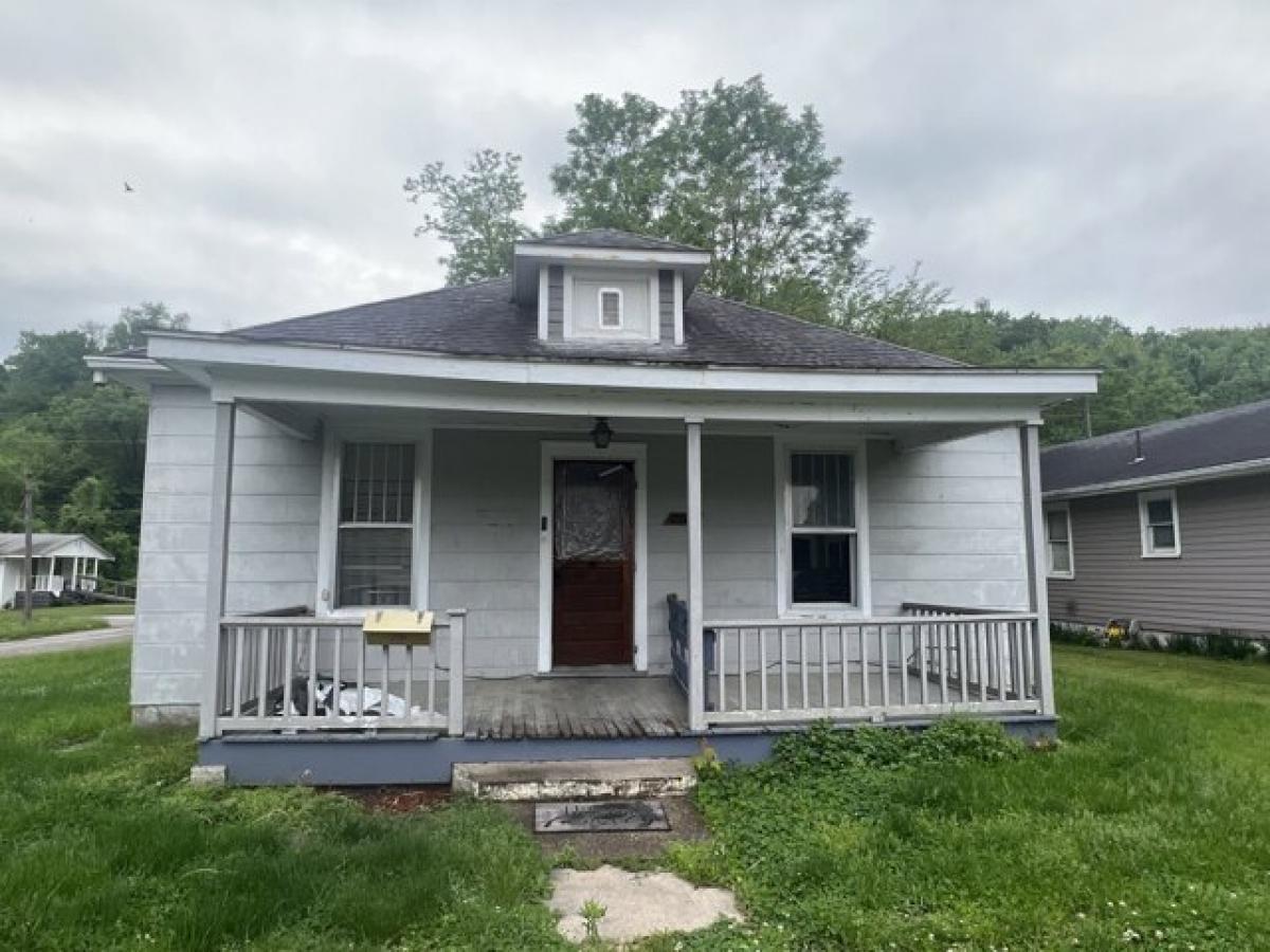 Picture of Home For Sale in Hannibal, Missouri, United States