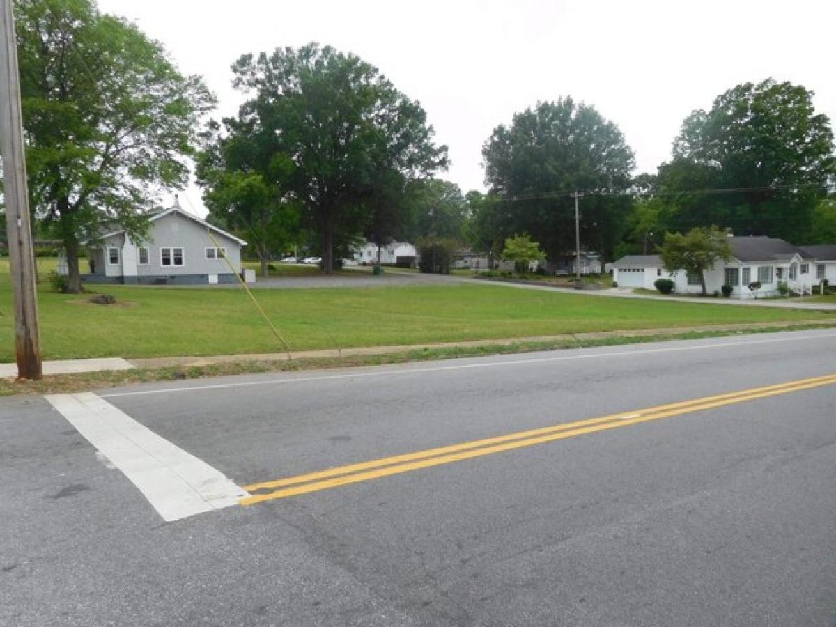 Picture of Residential Land For Sale in Gaffney, South Carolina, United States