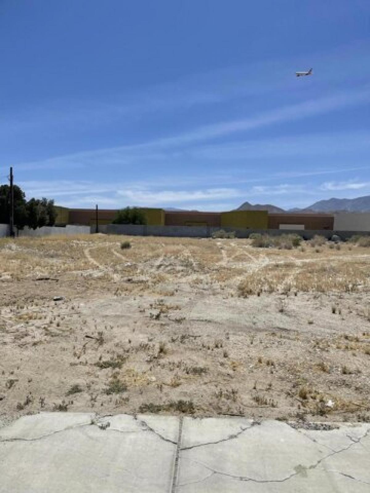 Picture of Residential Land For Sale in Cathedral City, California, United States