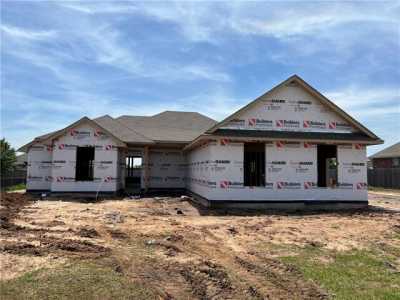 Home For Sale in Tuttle, Oklahoma